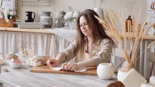 Handcraft Woman Master Modeling Cold Porcelain Pressure Dough Porcelain Clay Girl Sculpts From