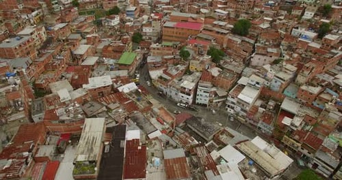 Drohne im Einsatz in die Favela