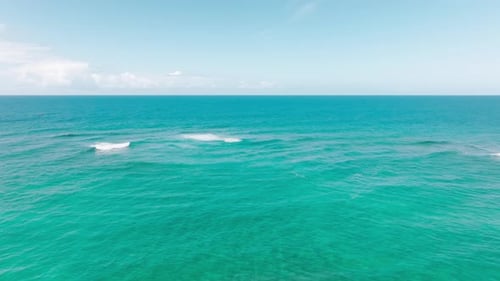 Astonishing Drone Footage of Turquoise Ocean with Foamy Little Waves