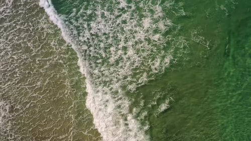 Resumen de la playa de mar de olas en vista superior