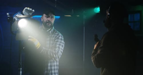 Filmteam testet leichte Ausrüstung