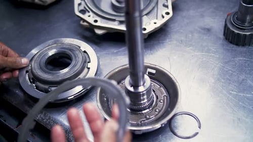 montage de la transmission automatique de la voiture
