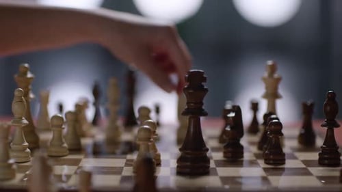 Jouer aux échecs 11