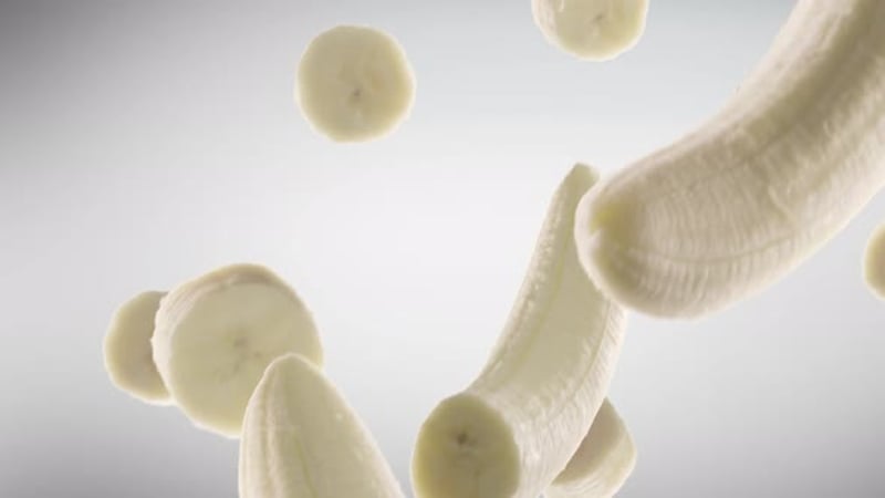 Realistic Peeled and Whole Bananas Falling Animation, Elements Motion ...