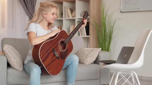Online Lesson Happy Woman Instrumental Playing
