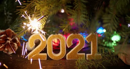 New Year's Figures 2021 with Christmas Tree and Garland.