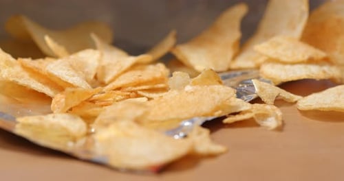 Kartoffelchip essen