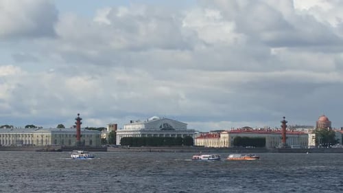 Time-lapse de The Spit of Vasilievsky Island - São Petersburgo, Rússia