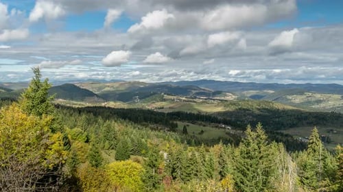 Ländliche Berglandschaft Zeitraffer