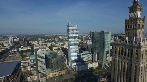 Luftaufnahme des Kultur- und Wissenschaftspalastes und Zlota