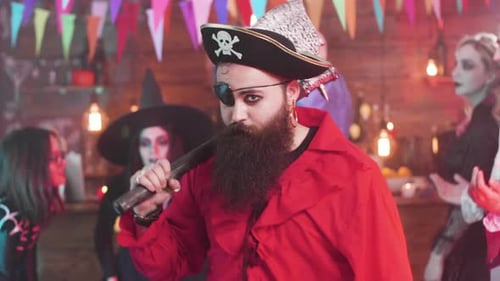 Halloween Party with Pirate Dancing