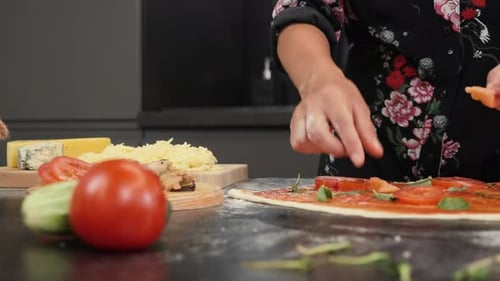 Making pizza