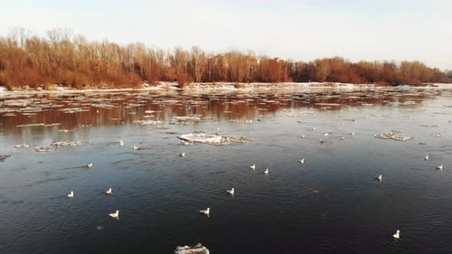 Pôr do sol sobre o rio Vístula