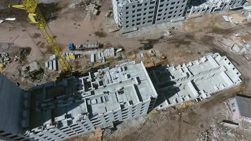 Bauherren arbeiten auf der Baustelle auf der Baustelle