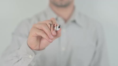 Piensa mejor escribiendo en la pantalla con la mano