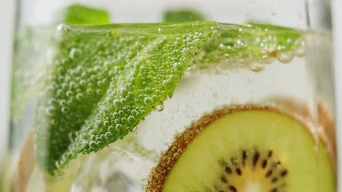 Macro limonada kiwi