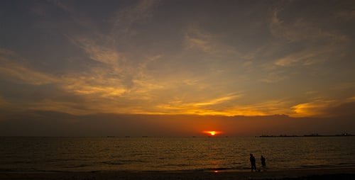 Sonnenuntergang am Strand - Zeitraffer - 3K-Auflösung