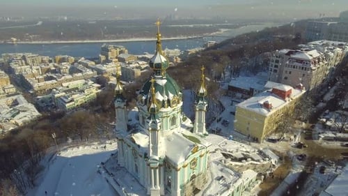 Vue d'en haut de l'église St Andrew