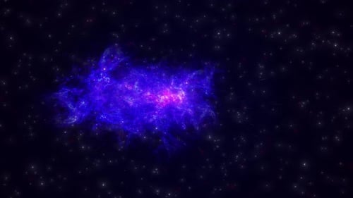 Durch abstrakten bunten blauen und violetten Weltraumnebel