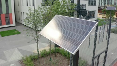 Ansicht einer neuen Solarbatterie von oben.
