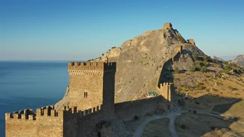 Antiga fortaleza genovesa em Sudak, Crimeia