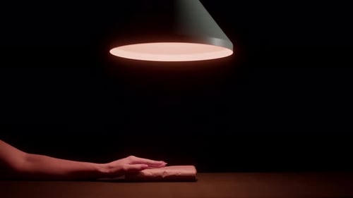 Cash Exchange in a Dark Room