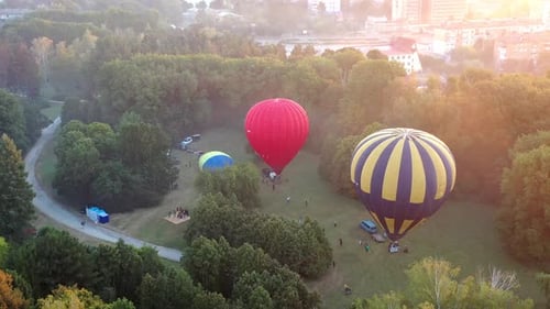 Beautiful top view of the balloons.