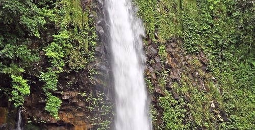 Wasserfall 1 — Full HD
