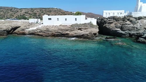 Monastère de Chrisopigi Faros sur l'île de Sifnos dans les Cyclades en Grèce