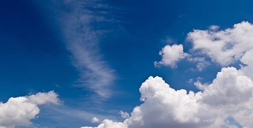 Nuages sur le ciel bleu II - Résolution 3K