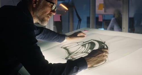 Autodesigner bei der Arbeit