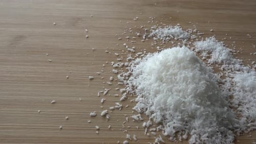 Fallende Kokosflocken