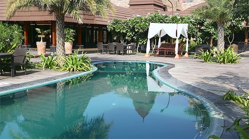 Hotel-Schwimmbad