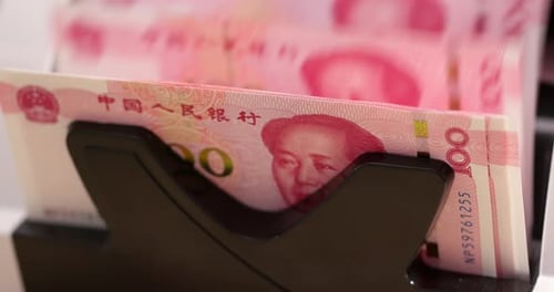 Counting Chinese Yuan Renminbi Banknotes in Machine