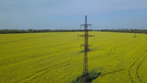 Torre de energía de alta tensión