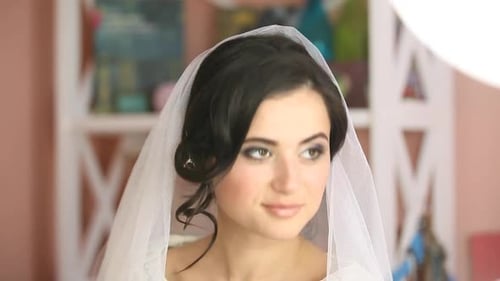 Braut im Hochzeits-Make-up, Nahaufnahmevideo
