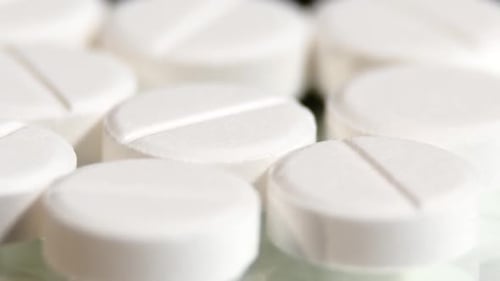 White Pills, Rotation, Macro, on Black
