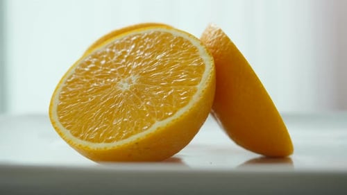 Orangenfruchtscheibe in Zeitlupe