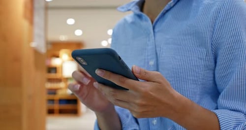 Close up of woman use of mobile phone