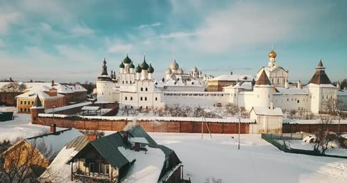 Panorama aéreo del Kremlin de Rostov
