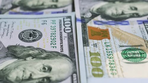 Notas de dólar americano, papel-moeda, moeda da taxa de câmbio. Notas em dinheiro. O conceito de finanças