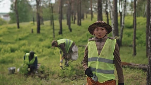Asiatische Ökologin