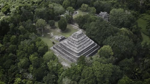 Zona Arqueológica Chacchoben Mexiko Quintana Roo