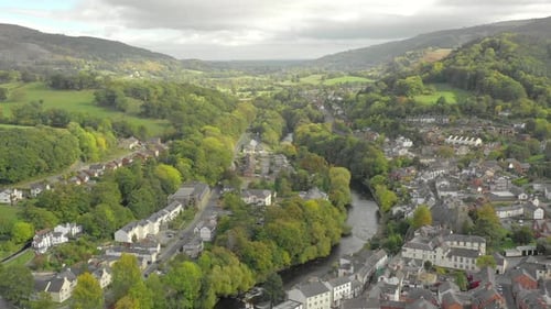 Vue aérienne de Llangollen, une ville du nord-est du Pays de Galles