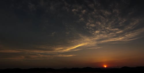 Coucher de soleil à flanc Laps de temps