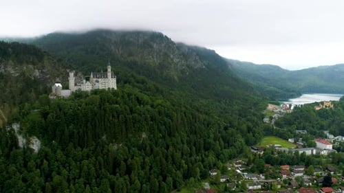 Schloss Neuschwanstein Bayerische Alpen Deutschland