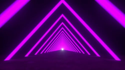 Avance dans un tunnel triangulaire futuriste sans fin. Boucle d'animation vidéo 4K.