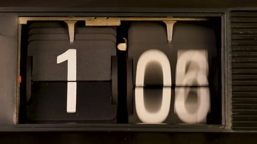 Retro Design Alarm Clock timelapsing the time.