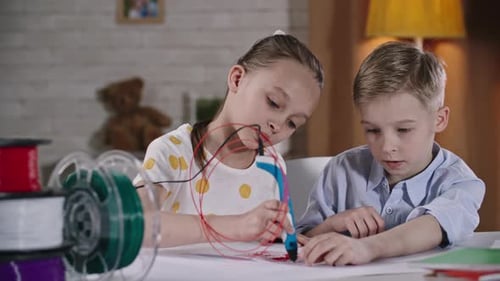 Children Drawing with a 3D Pen at Home