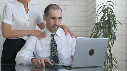 Relaxing Shoulder Massage at Work